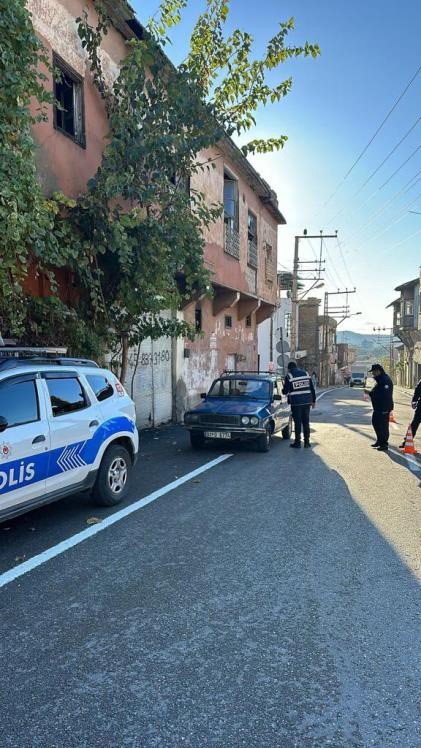 Kozan’da kesinleşmiş hapis cezası bulunan 12 kişi yakalandı