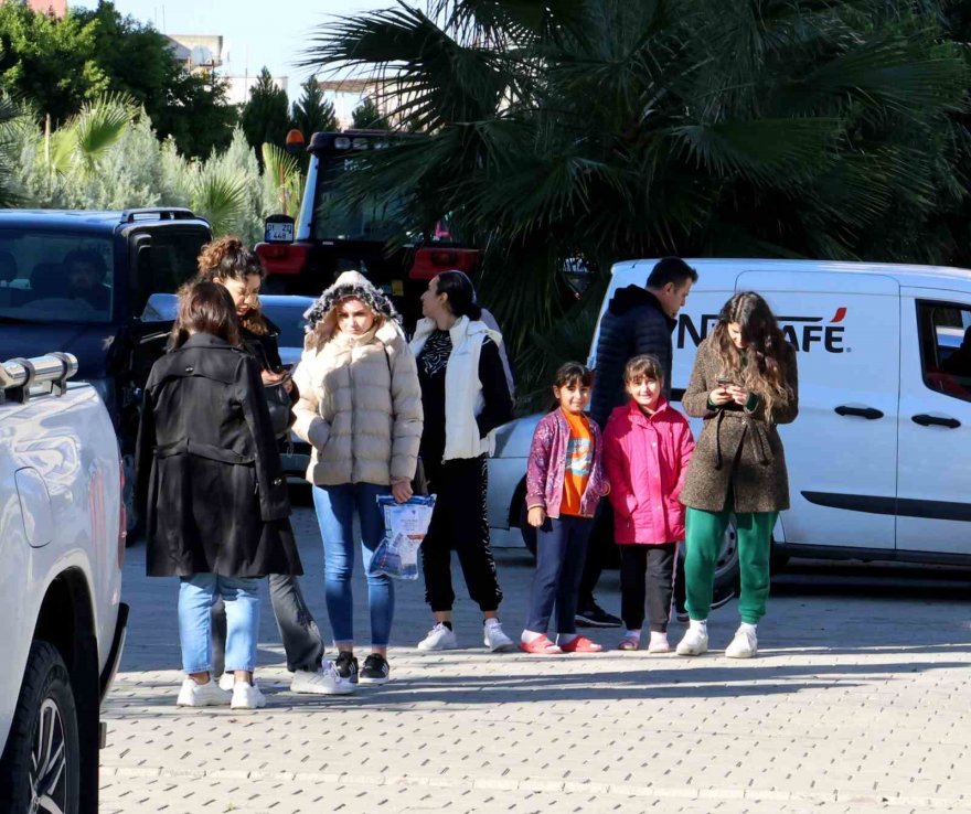 Lüks apartmandaki yangın korkuttu