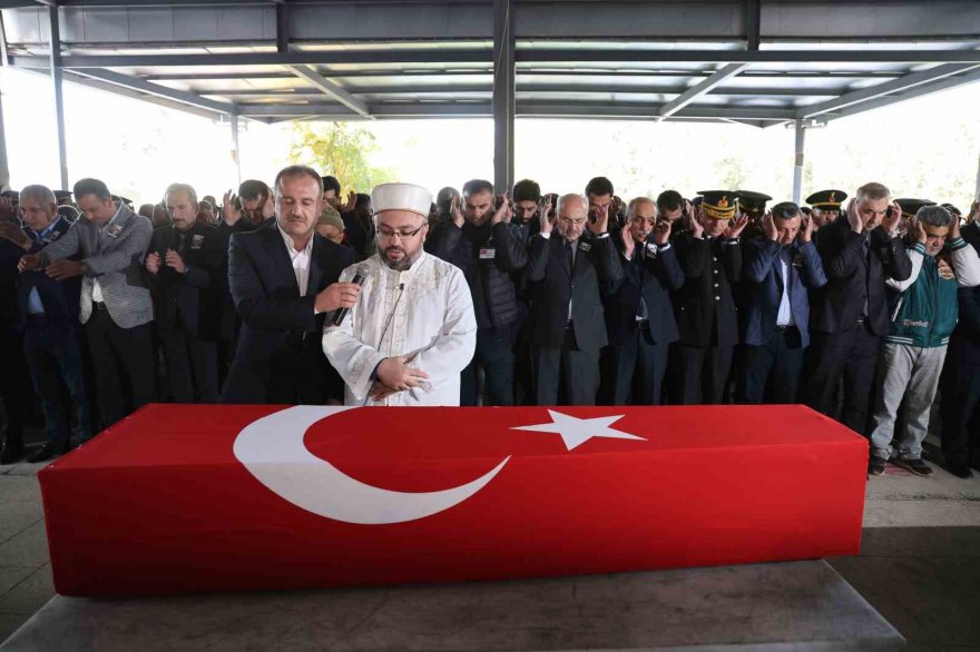 Şehit Uzman Çavuş Yetişen, Adana’da toprağa verildi