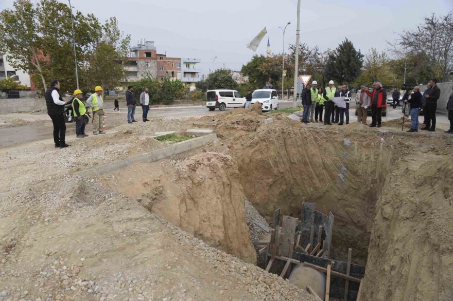 Başkan Karalar, yapımı eden çalışmaları yerinde inceledi