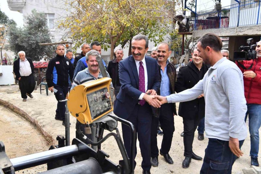 Başkan Çetin, Dörtler’de asfalt çalışmalarını denetledi