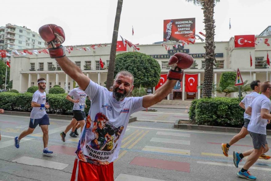 Adana Kurtuluş Yarı Maratonu’nda birinciler Kenya’dan