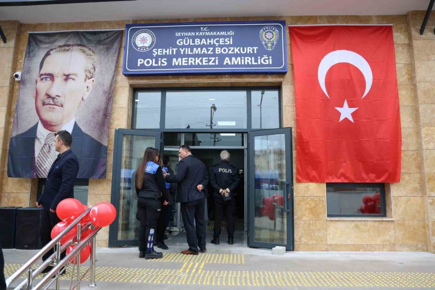 Şehidin ismi polis merkezine verildi, annesi gözyaşlarına boğuldu