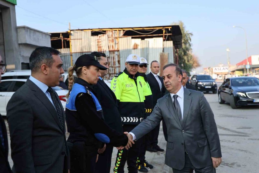 Adana Emniyet Müdürü öğrencilerle bir araya geldi