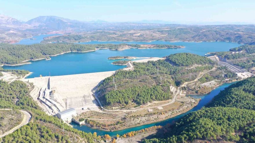 DSİ, Adana’da taşkınlardan kaynaklanan can ve mal kayıplarını önlemek için de mücadele ediyor