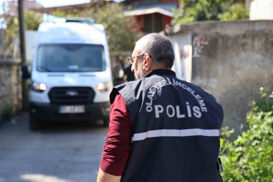 Adana'da aile içi bir uyuşturucu cinayeti bitmek bilmiyor: Uyuşturucu parası isteyen oğlunu av tüfeğiyle öldürdü