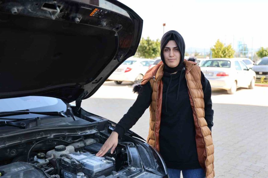 MG marka sıfır otomobil ayıplı çıktı, satın alan kadın mağdur oldu