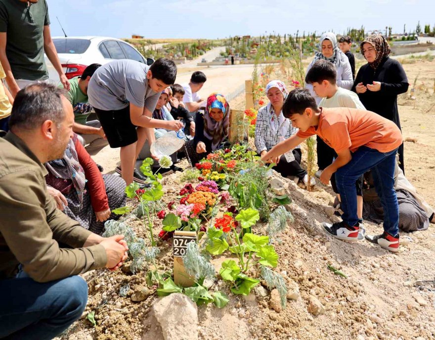 Anneleri maganda kurşunuyla ölen kardeşlerin en acı Anneler Günü