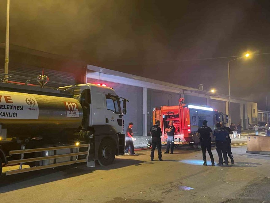 Önce kundakladı, sonra itfaiyenin önünü kesip havaya ateş açtı