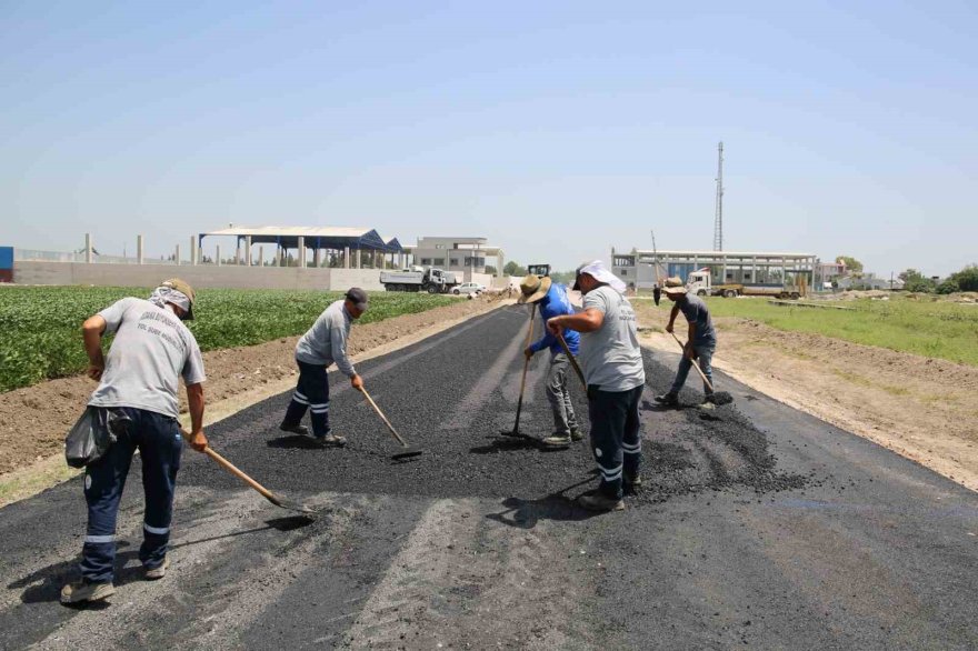 Ceyhan’da İnönü Mahallesi’nin 30 yıllık yol sorunu tarihe karışıyor