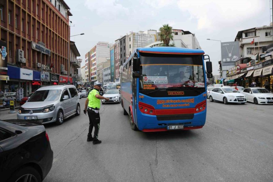 Adana'da toplu taşıma sürücülerine korna cezası