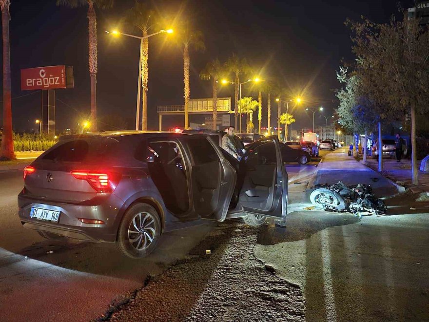 Adana’da otomobil ile motosiklet çarpıştı: 1 kişi hayatını kaybetti